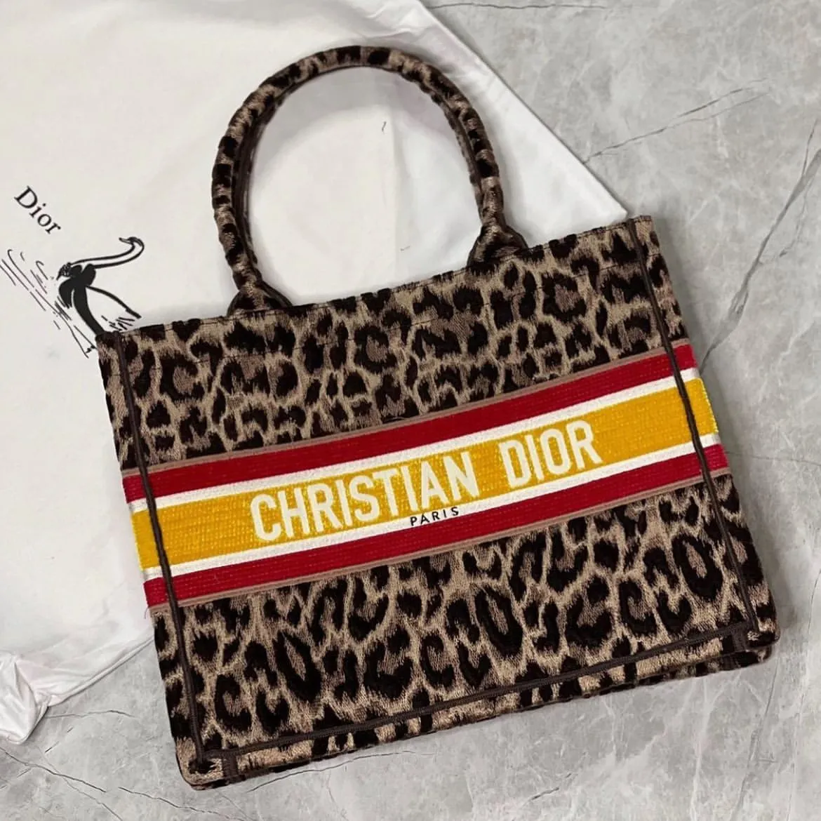Premium Fashion Essentials for Women Bags - DOR - 6724